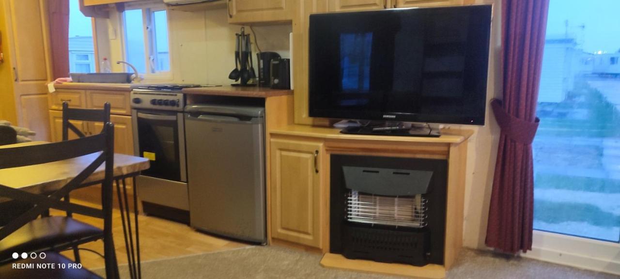 Beachside, Family-Friendly, Wifi, 6 Berth Caravan 19 In Ingoldmells Dış mekan fotoğraf